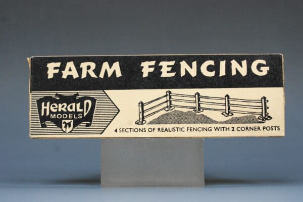 Herald Farm White Fencing - Boxed (Manhattan)