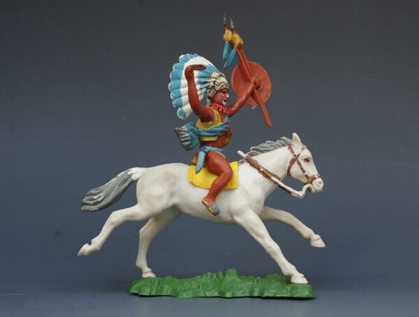 Herald Swoppet Mounted Indian Chief with Dagger